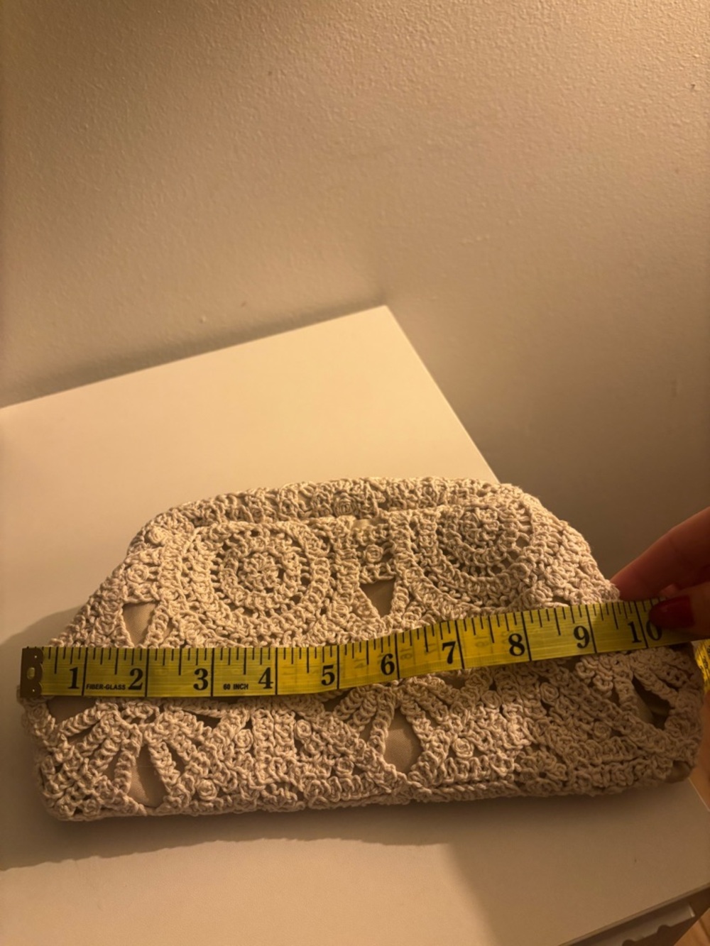 Elegant Cream Lace Clutch - Picture 9 of 11